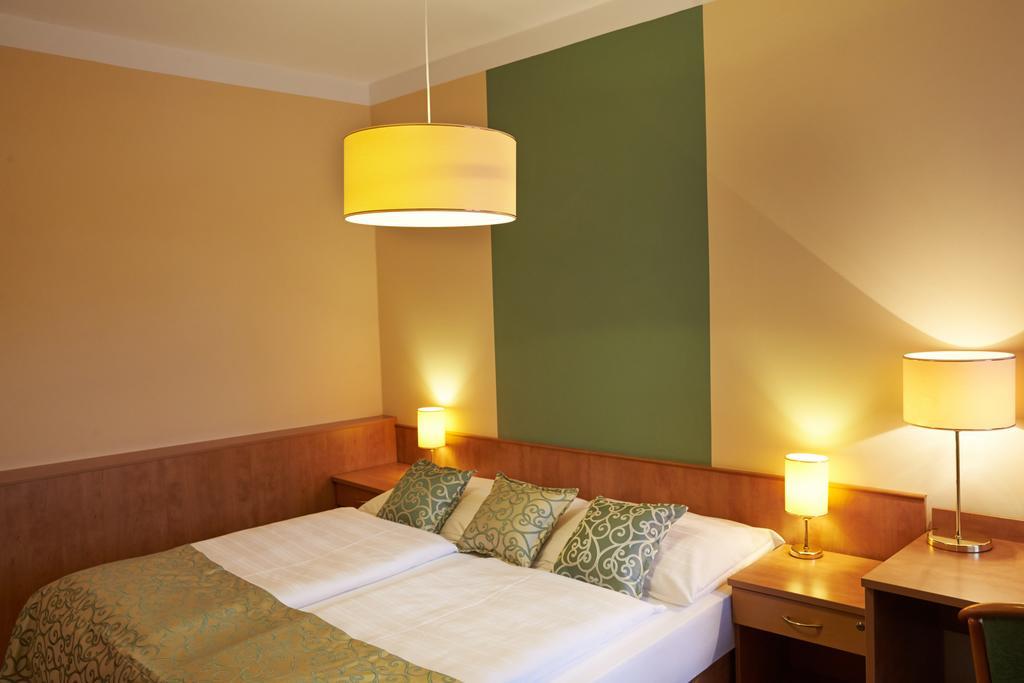 Bily Jednorozec Gasthof 4*